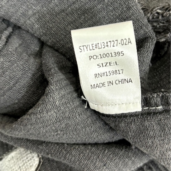 Altar’d State Boho Gray Corduroy “HOWDY” Graphic Button Down Jacket Size Large - Picture 16 of 16